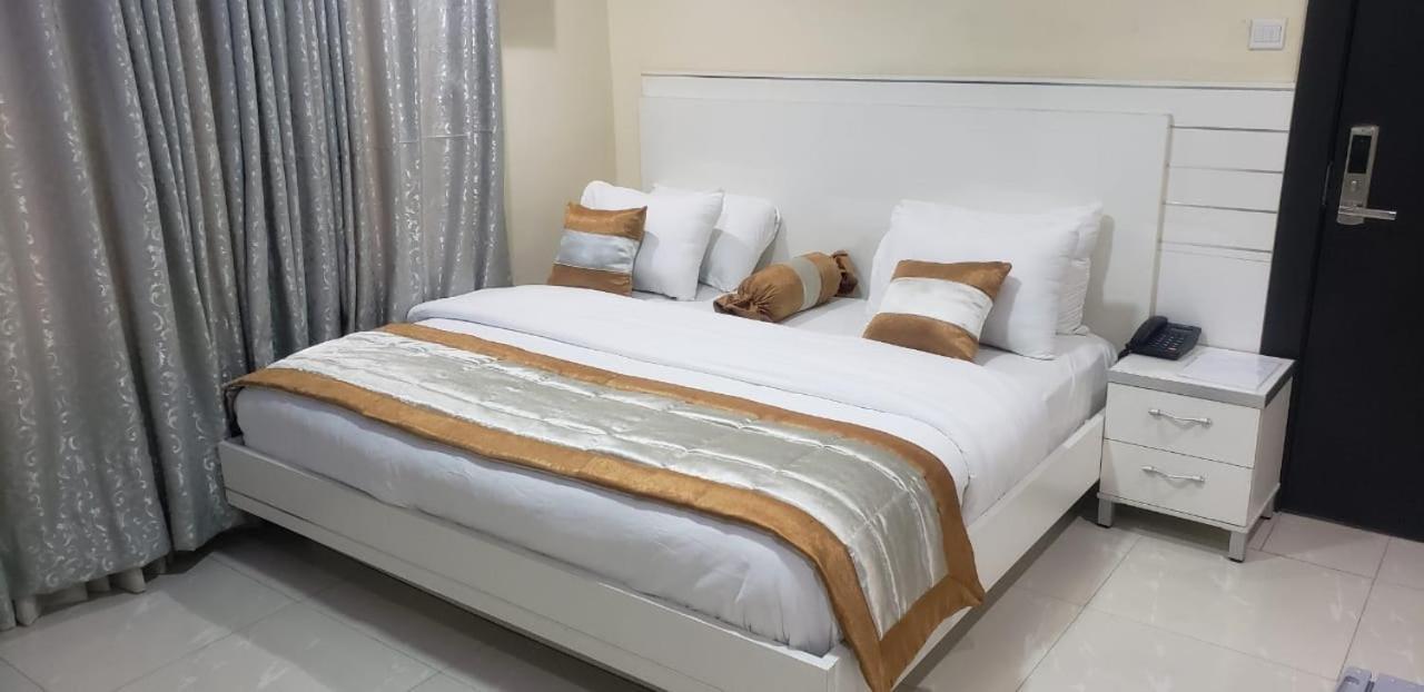 Appleville Suites 伊凯贾 外观 照片